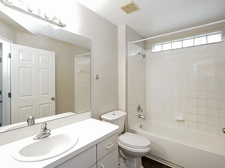 7445 Oxford Garden Cir — Photo 14