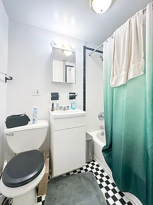 Rented by Compass | media 6