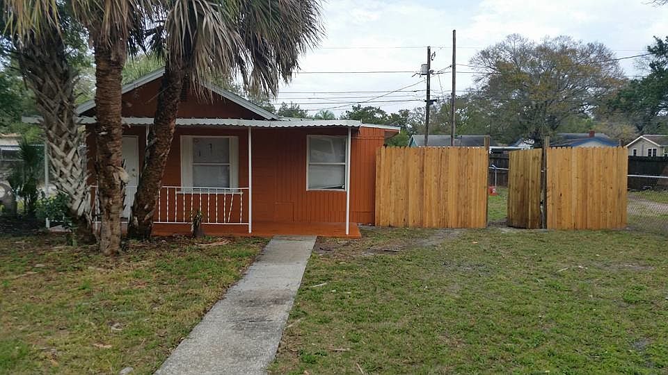 2nd image of 3819 15th Ave S