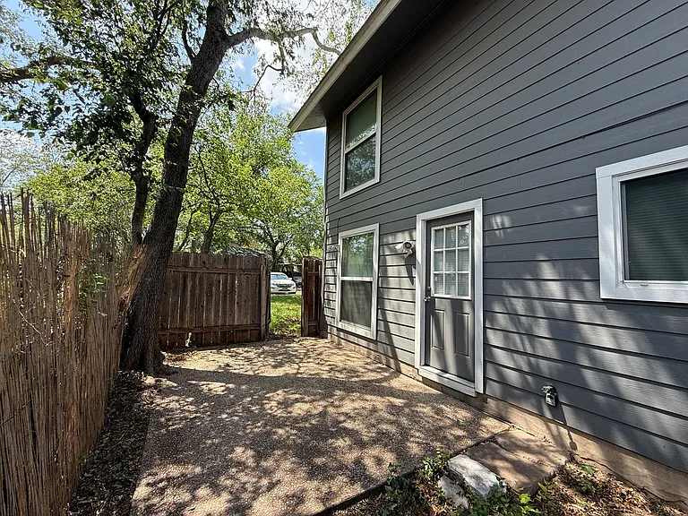 4520 Depew Ave — Photo 29