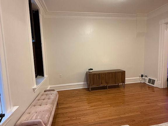 5th image of 1454 N Campbell Ave #1