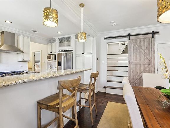 3rd image of 6347 Catina St