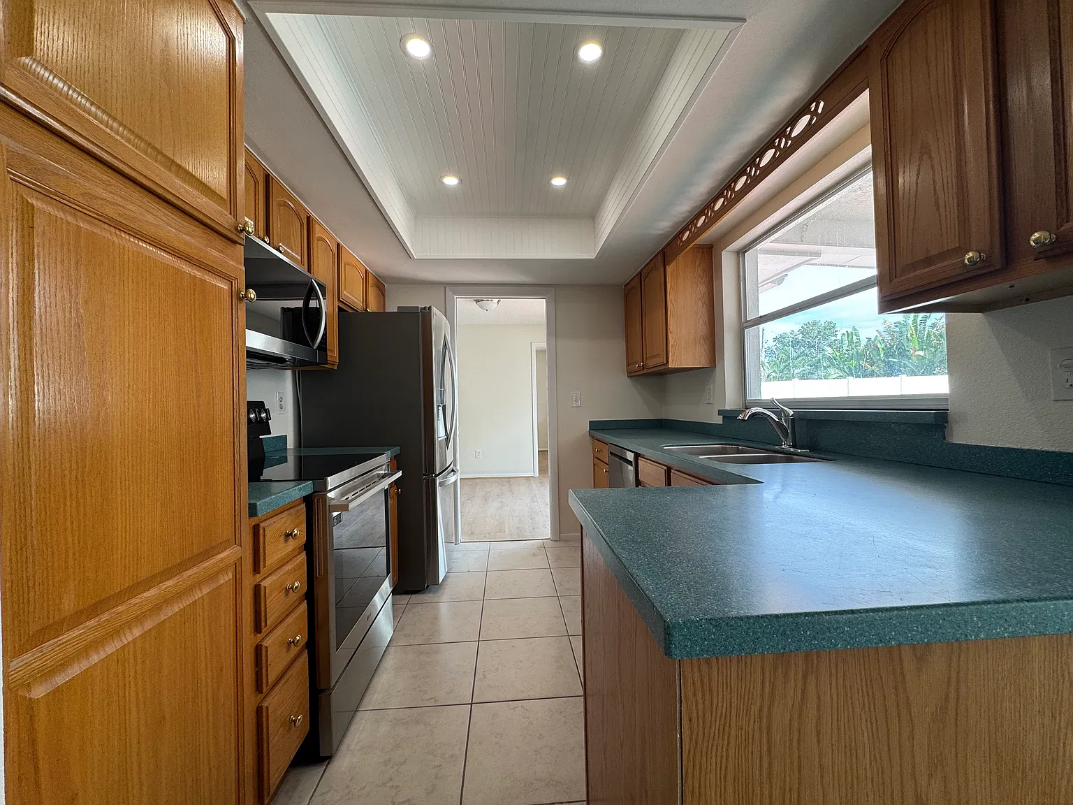 4 bed, 1700 sqft, $3,600 — Photo 1