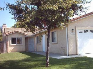 1310 Monique Ct, Vista, CA 92084