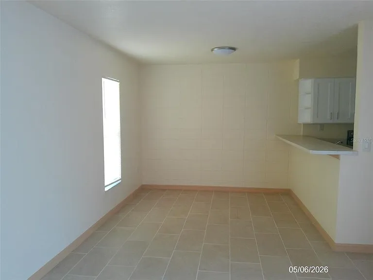 920 W Carole St — Photo 6