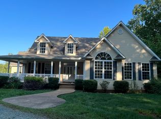 2003 Hardware Rd, Scottsville, VA 24590
