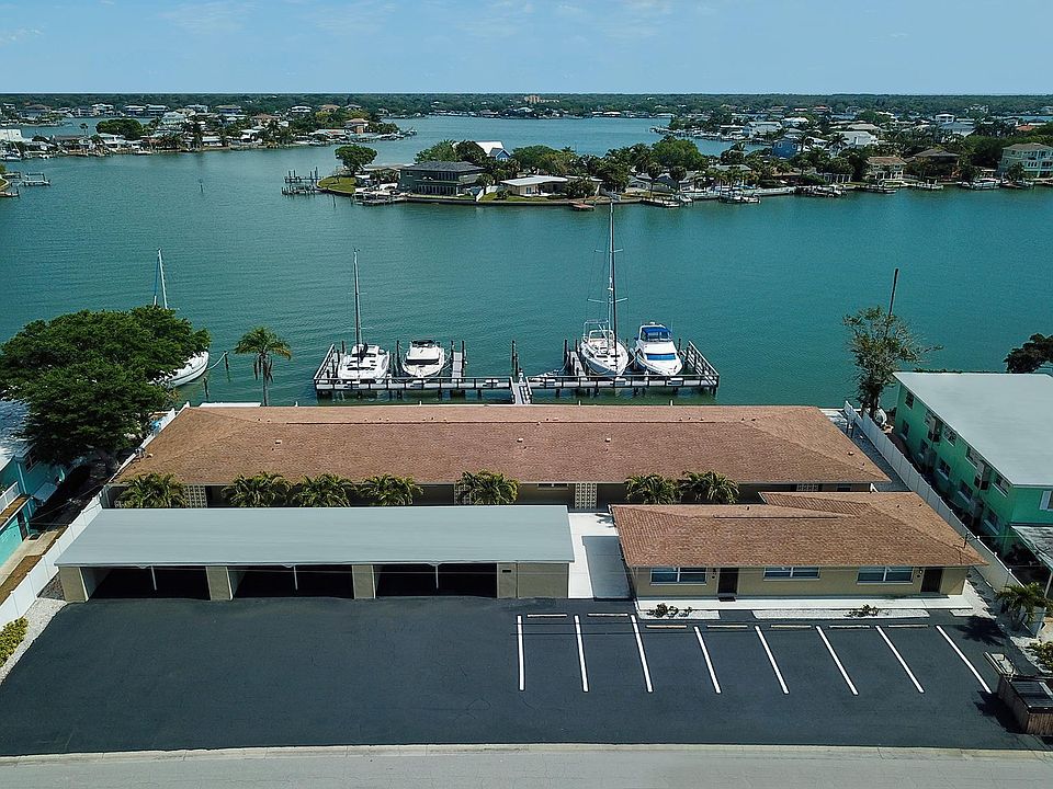 Aerial view of Bougainvillas On The Bay II