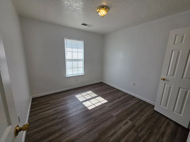 3101 Palm St — Photo 4
