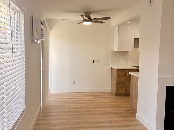 5th image of 3970 Arizona St
