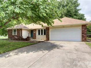 707 E Rosebrier St, Springfield, MO 65807