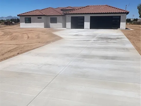 11174 8th Ave, Hesperia, CA 92345