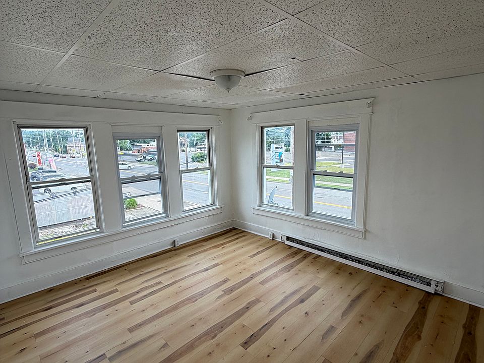 1st image of 1408 E Main St #3