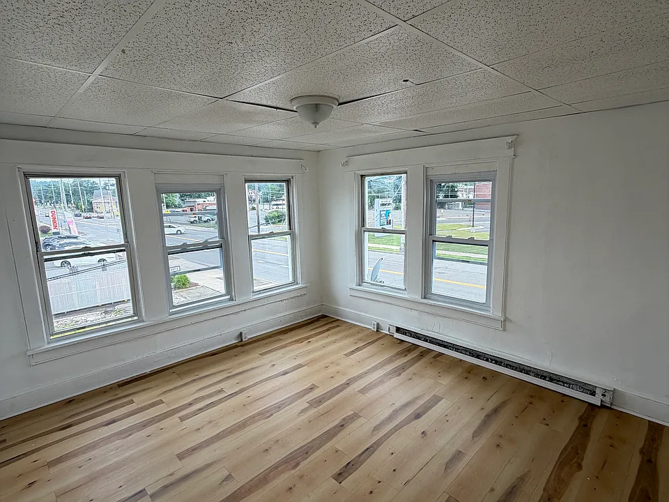 1408 E Main St #3