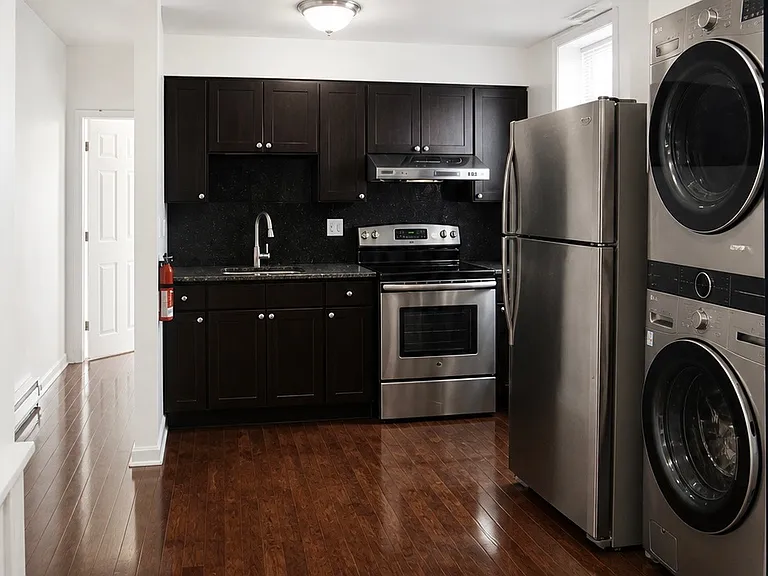 1708 Mifflin St #2 — Photo 16