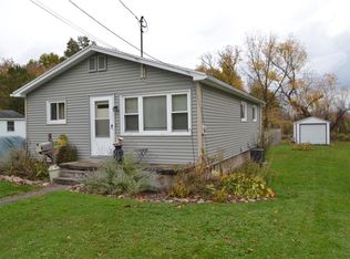 30 Stephens St, Clifton Springs, NY 14432