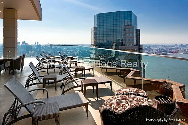 Rented by City Connections Realty | media 4