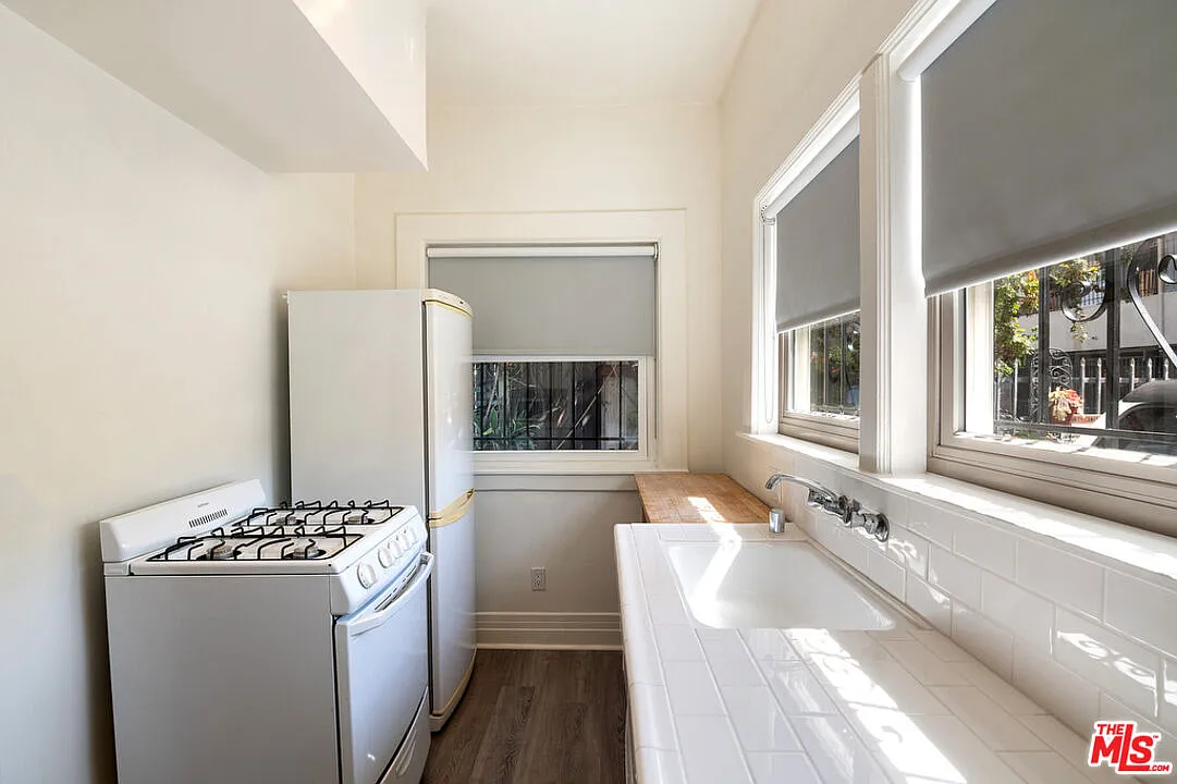 Studio, 1.0 bath, 6378 sqft, $1,700 — Photo 2