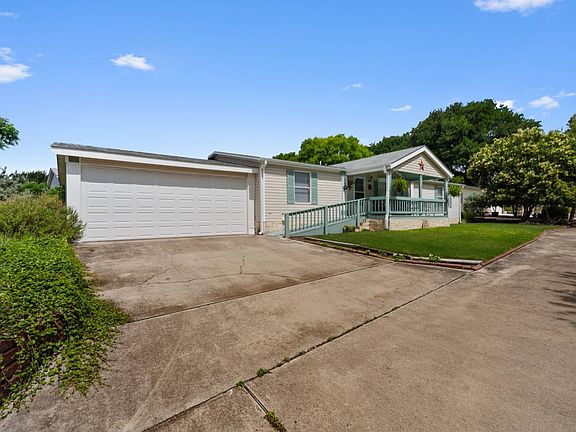 2nd image of 107 River Oak Dr