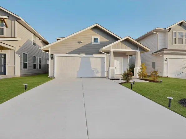 284 Delta Cres, Maxwell, TX