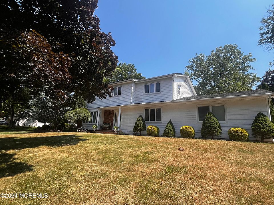 2nd image of 18 Lindsay Drive