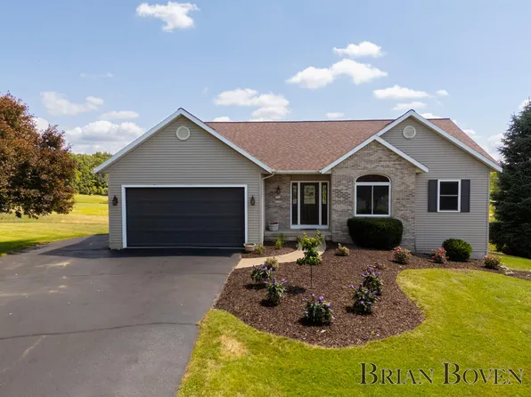 6449 Rock Meadows Ct NE, Rockford, MI 49341