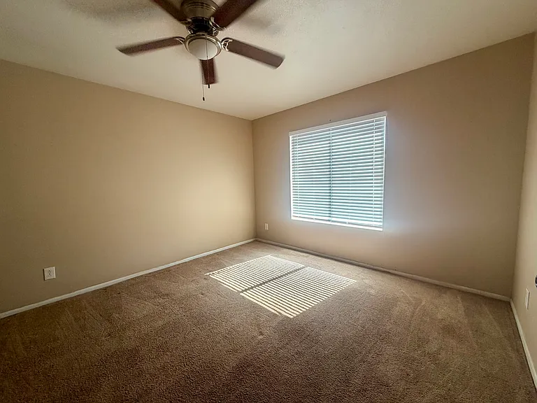 540 N May St #3106 — Photo 14