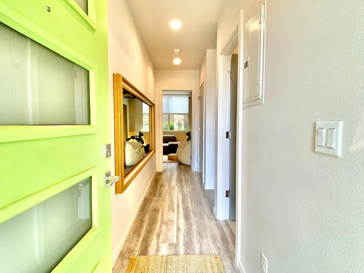 2230A 10th Ave E — Photo 1