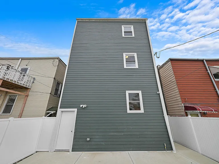 1628 S 50th Ave #3 — Photo 31