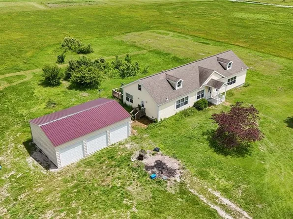 997 NW 445th Rd, Centerview, MO 64019