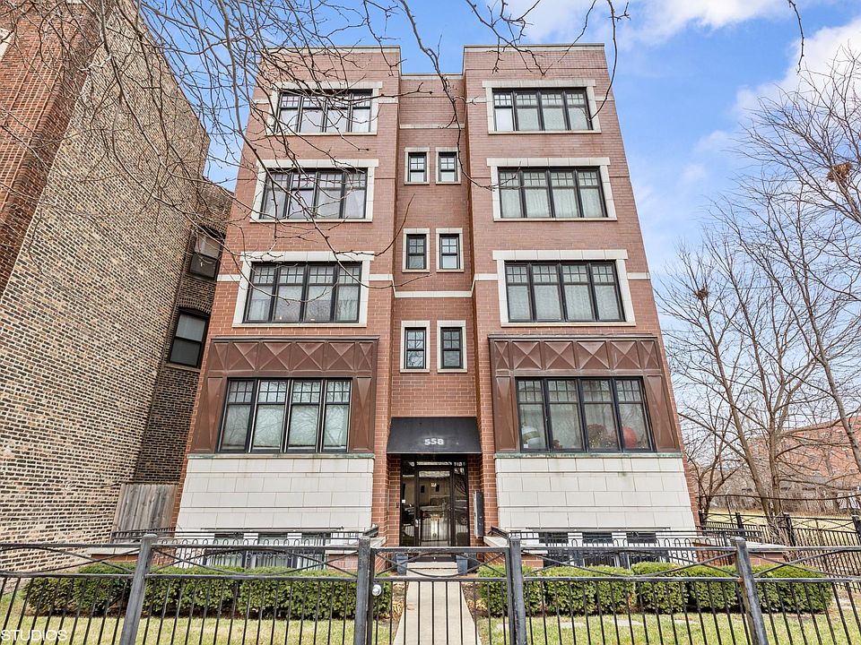 1st image of 558 E Oakwood Blvd Unit 4W