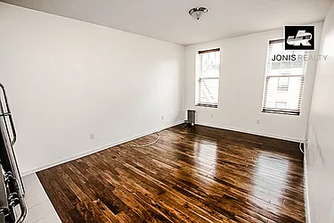 Rented by Jonis Realty