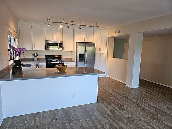 2nd image of 4241 Freedom Dr APT 401