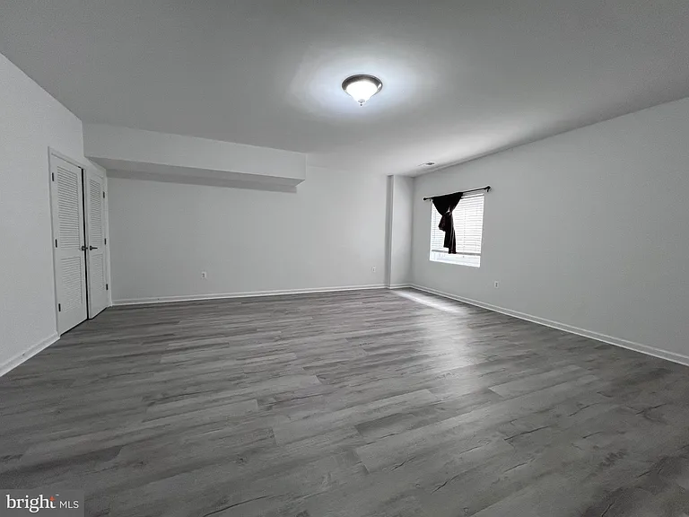 9243 Dawkins Crest Cir — Photo 26