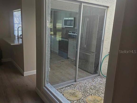 3rd image of 11337 Versailles Ln