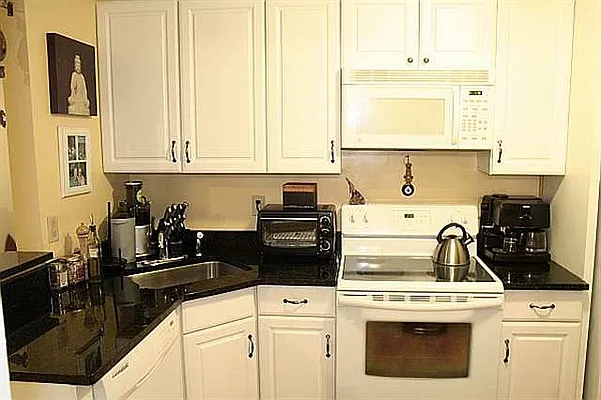 Sold by Hudson Place Realty | media 7