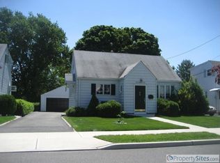 105 Maple Hill Rd, Clifton, NJ 07013