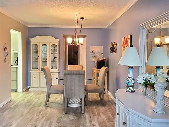 4th image of 299 Durham Cir #299-I