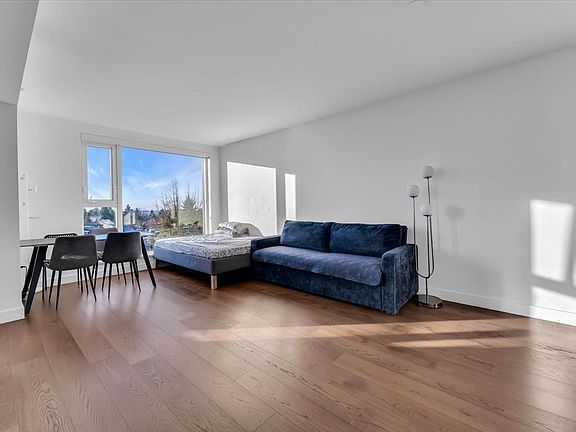 3rd image of 1571 W 57th Ave #607