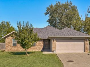 2563 E Culpepper Ct, Republic, MO 65738