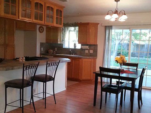 2nd image of 507 Sunlight Dr