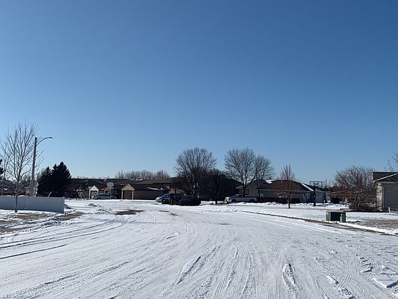 4th image of 1162 12th St E