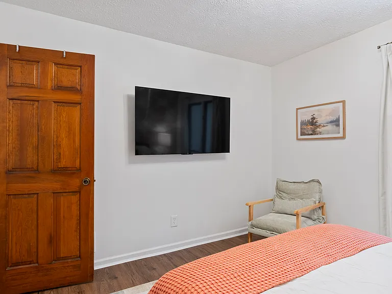 420 Cedar Ln — Photo 29