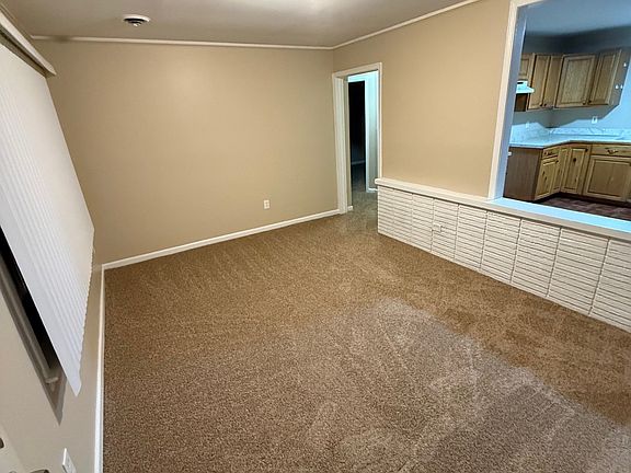 4th image of 26600 Clancy St