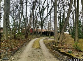 5579 E Lake Rd, Sheffield Lake, OH 44054