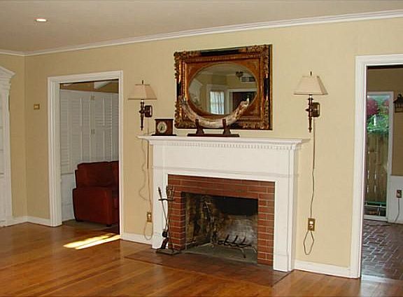 5th image of 600 SE 2nd Ct