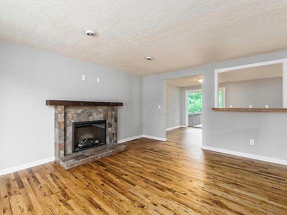 4th image of 727 Maclam Dr