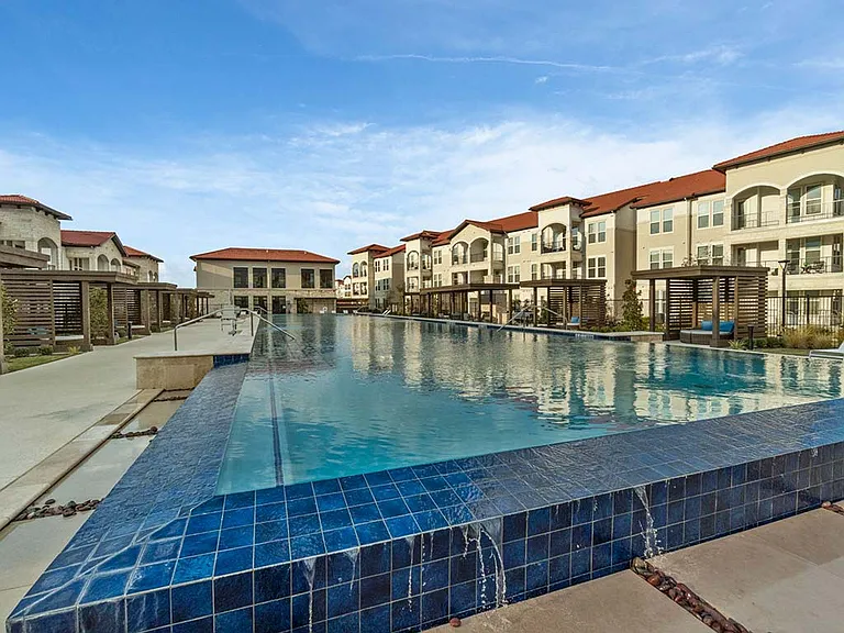 Reveal Lake Ridge — Photo 12