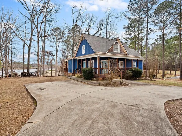 130 Longshot Dr, Cross Hill, SC 29332