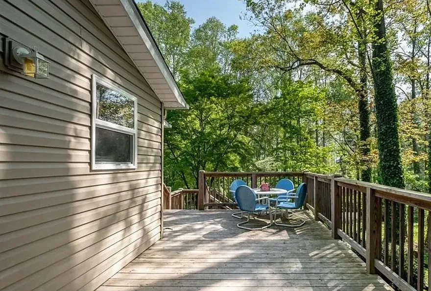 2 bed, 928 sqft, $1,650 — Photo 2