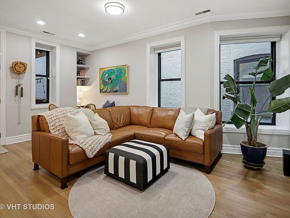 3rd image of 1705 N Crilly Ct APT 1